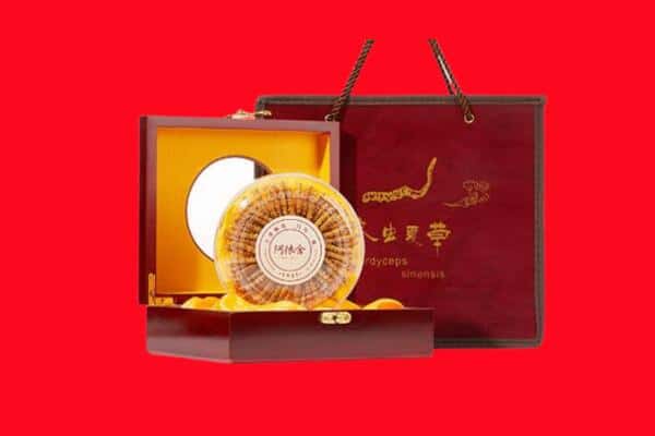 收购资讯:西宁城西区回收冬虫夏草是按克吗